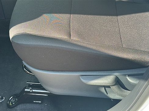 New 2025 Nissan Kicks Play S image 12