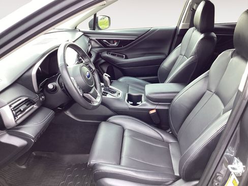 Certified 2025 Subaru Outback Limited w/ Popular Package #2 image 9