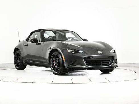 Used 2019 MAZDA MX-5 Miata Club w/ Brembo/BBS Recaro Package RWD image 3