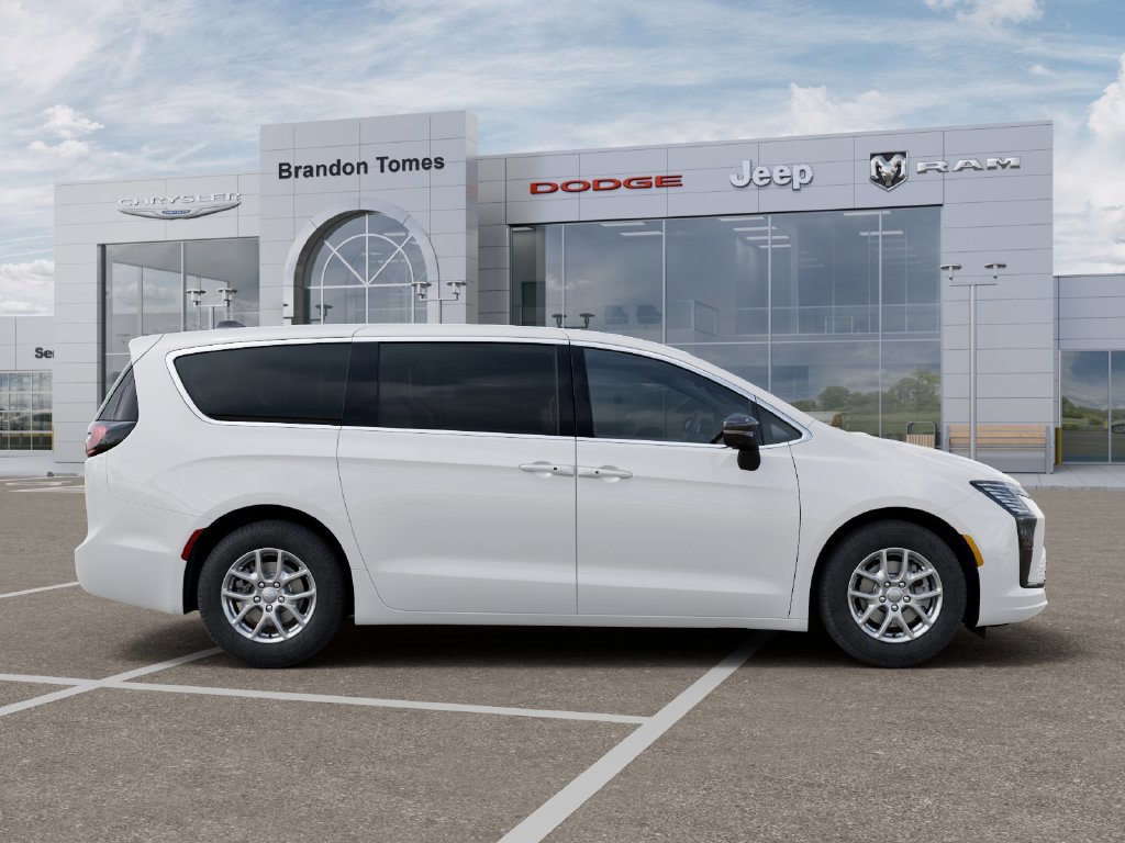 New 2027 Chrysler Pacifica Select FWD image 21