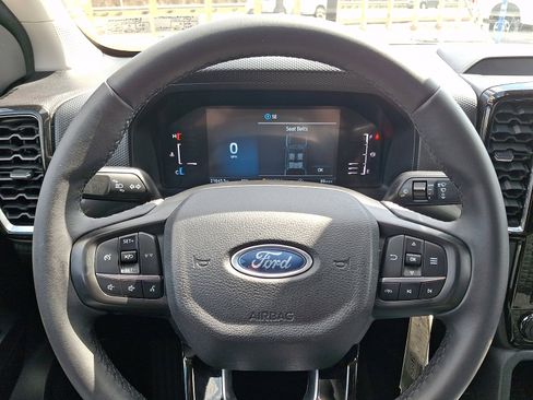 Used 2024 Ford Ranger XLT image 19