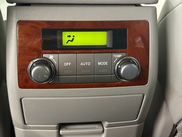 Used 2012 Toyota Highlander Limited w/ Tow Pkg FWD image 15