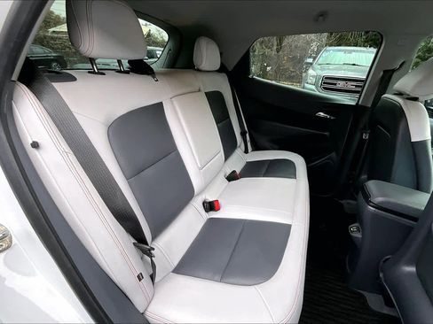Used 2021 Chevrolet Bolt Premier w/ Infotainment Package image 20