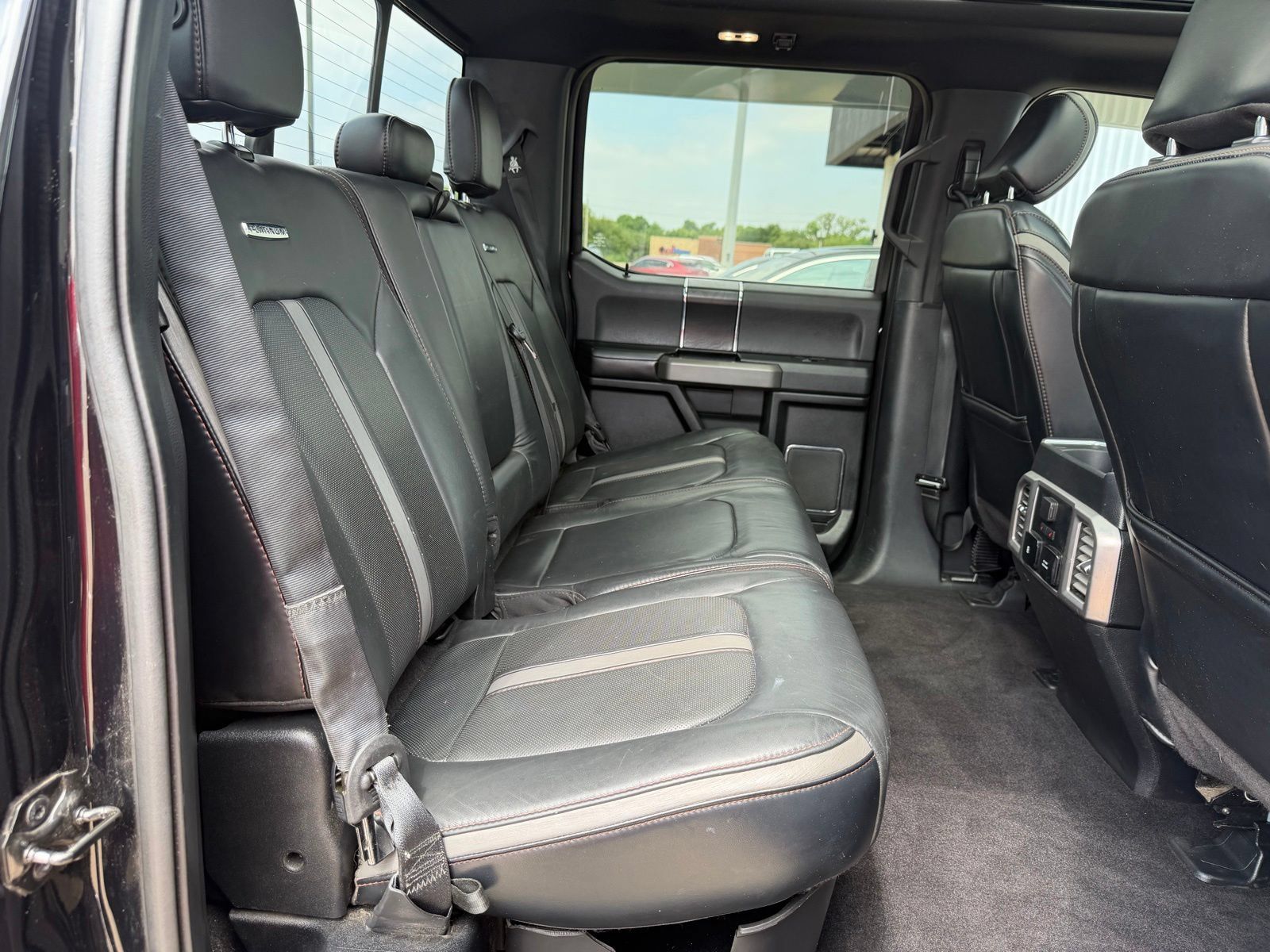 Used 2019 Ford F150 Platinum w/ Equipment Group 701A Luxury AWD/4WD image 22