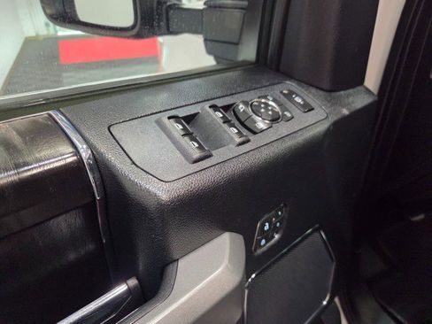 Used 2019 Ford F350 Platinum w/ Platinum Ultimate Package image 36