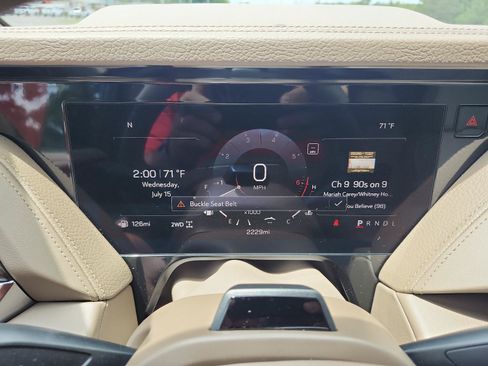 Used 2026 GMC Yukon Denali w/ Advanced Technology Package AWD/4WD image 24
