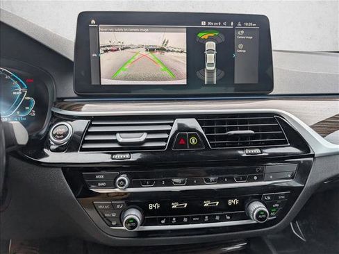 Certified 2023 BMW 530e xDrive w/ Convenience Package image 14