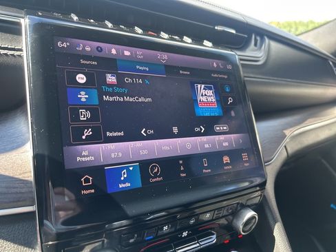 Used 2022 Jeep Grand Cherokee Overland image 33