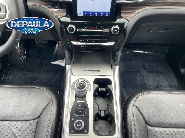 Used 2024 Ford Explorer Limited w/ Limited Technology Package AWD/4WD image 14