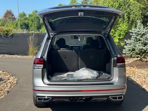New 2026 Volkswagen Atlas SEL Premium R-Line AWD/4WD image 17