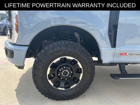Used 2025 Ford F250 Platinum w/ Tremor Off-Road Package image 5