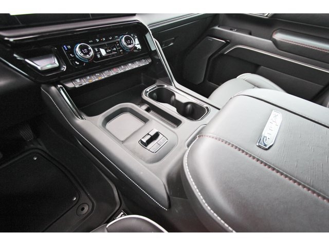 Used 2025 GMC Sierra 2500 AT4X AWD/4WD image 30