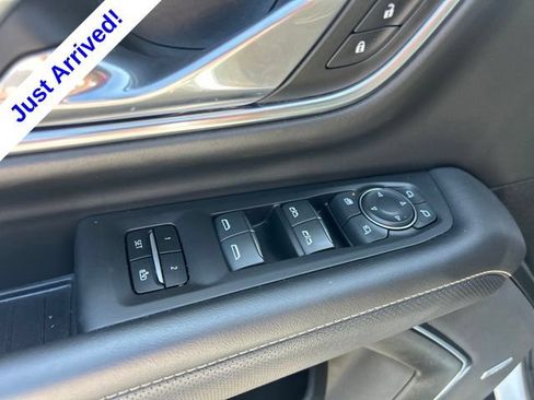 Used 2024 Chevrolet Tahoe Premier RWD image 13