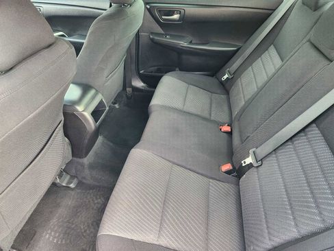 Used 2015 Toyota Camry LE image 30