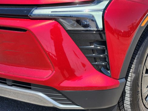 New 2026 Chevrolet Blazer EV LT w/ Midnight/Sport Edition FWD image 6
