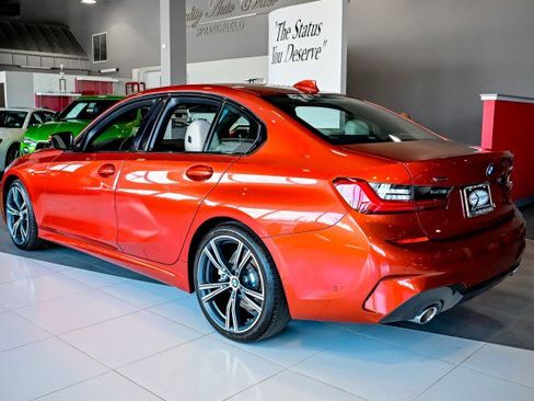 Used 2021 BMW 330i xDrive Sedan w/ M Sport Package AWD/4WD image 7
