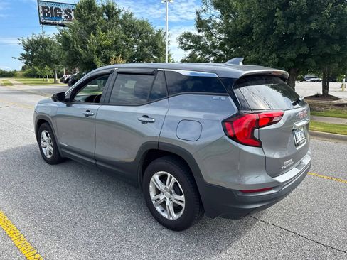 Used 2018 GMC Terrain SLE FWD image 4