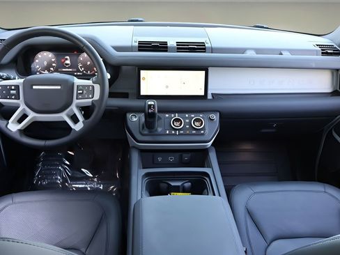 Used 2024 Land Rover Defender 110 S AWD/4WD image 12