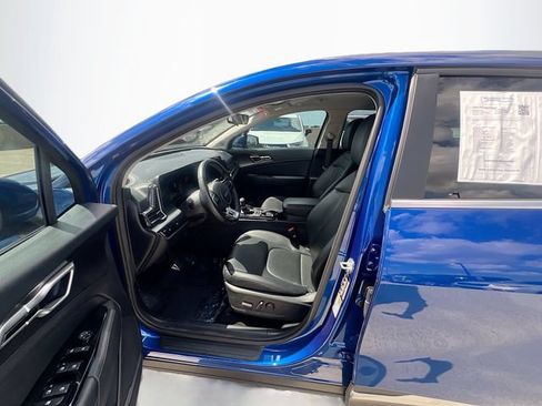Used 2023 Kia Sportage EX FWD image 10