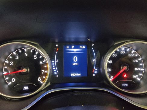 Used 2021 Jeep Compass Latitude FWD image 23
