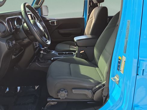 Used 2021 Jeep Wrangler Unlimited Sport AWD/4WD image 9