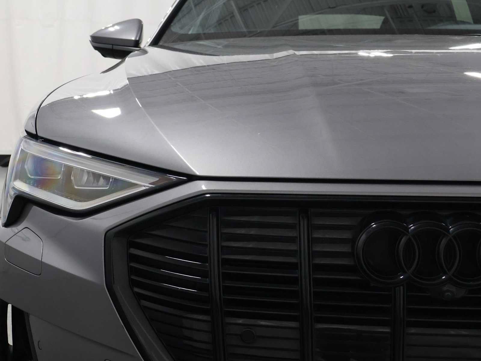 Used 2023 Audi e-tron Premium Plus w/ Premium Plus Package AWD/4WD image 15
