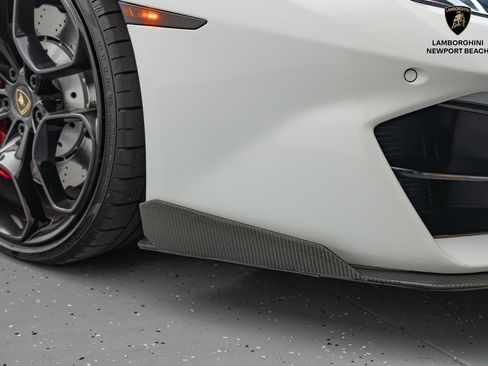 Used 2017 Lamborghini Huracan LP 580-2 image 3