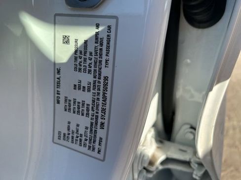 Used 2023 Tesla Model 3 Standard Range image 21