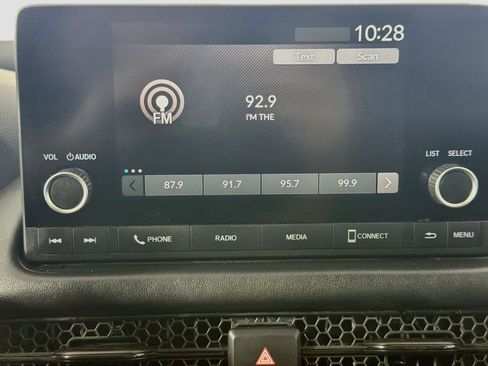 Used 2025 Honda HR-V LX image 19