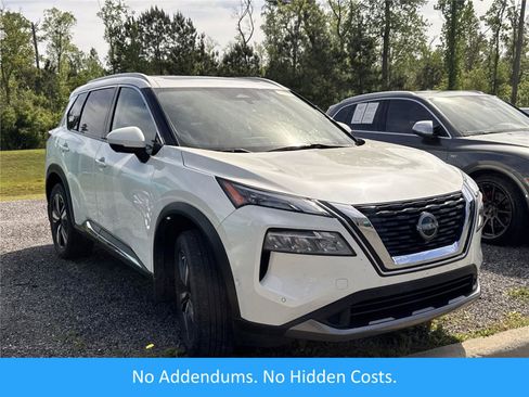 Used 2023 Nissan Rogue SL w/ SL Premium Package image 1