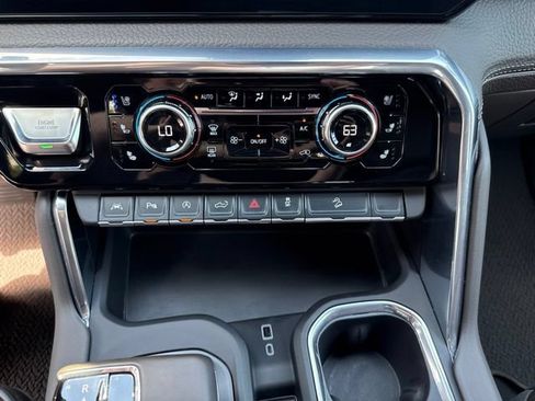 Used 2025 GMC Sierra 1500 Denali AWD/4WD image 24