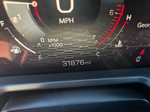 Used 2024 GMC Acadia Elevation image 12