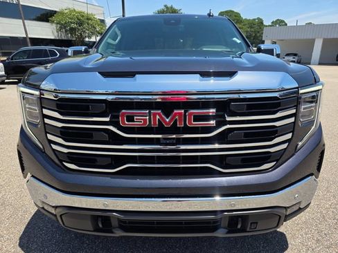 Used 2024 GMC Sierra 1500 SLT w/ SLT Premium Plus Package AWD/4WD image 3