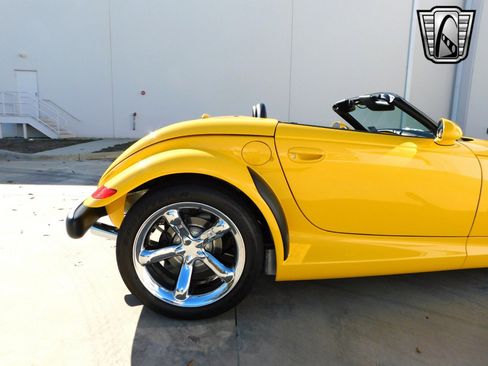 Used 2000 Plymouth Prowler image 11