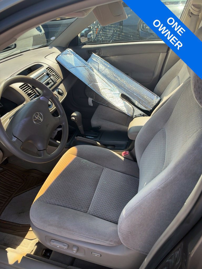 Used 2004 Toyota Camry LE FWD image 2