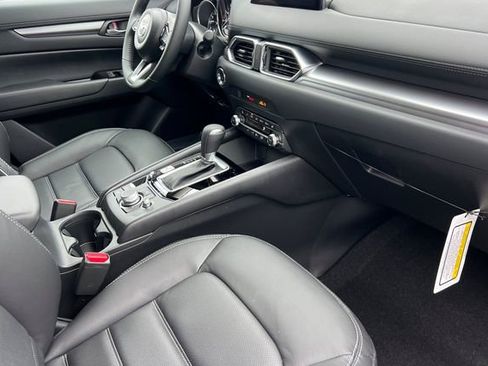 New 2025 MAZDA CX-5 AWD 2.5 S w/ Preferred Package image 18