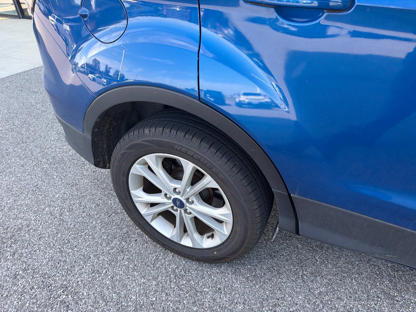 Used 2018 Ford Escape SEL FWD image 5