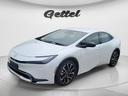 Certified 2023 Toyota Prius Prime FWD image 1