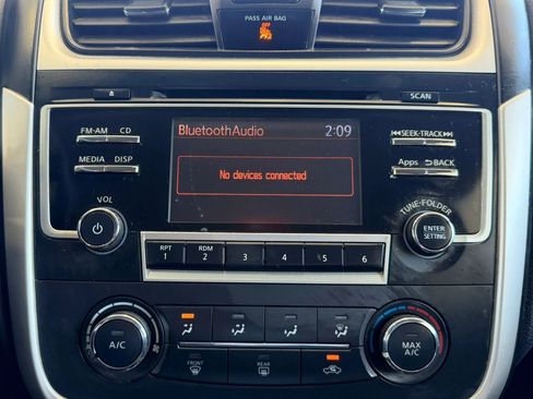 Used 2016 Nissan Altima 2.5 S w/ Power Driver Seat Package FWD image 16
