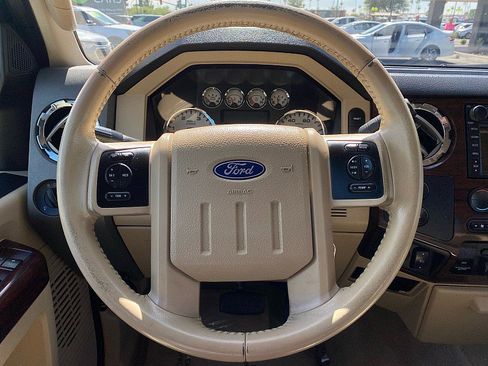 Used 2008 Ford F350 Lariat image 17