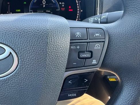 Used 2026 Toyota Camry LE w/ Convenience Package FWD image 20