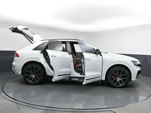 Used 2021 Audi Q8 Premium Plus w/ Premium Plus Package AWD/4WD image 26