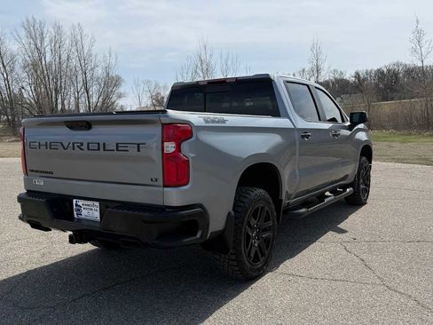 Used 2025 Chevrolet Silverado 1500 LT Trail Boss w/ Convenience Package II AWD/4WD image 4