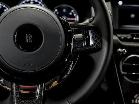 Used 2023 Rolls-Royce Cullinan Black Badge image 15