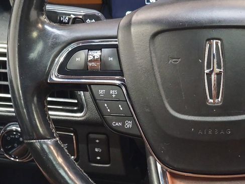Used 2020 Lincoln Navigator Reserve w/ Luxury Package AWD/4WD image 25