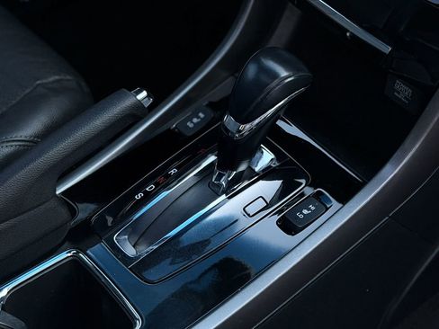 Used 2016 Honda Accord EX-L image 19