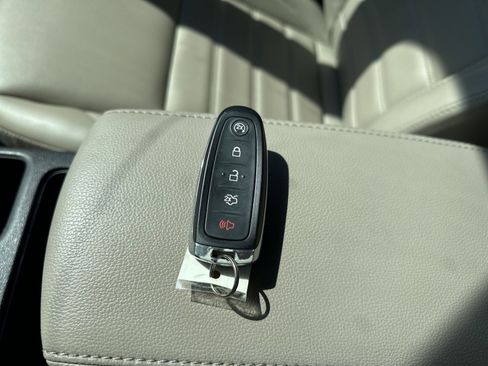 Used 2019 Ford Escape SEL image 64