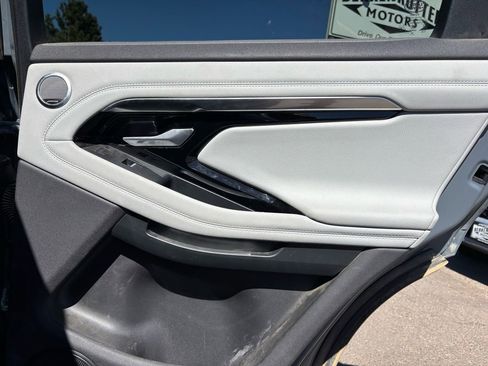 Used 2020 Land Rover Range Rover Evoque First Edition image 15