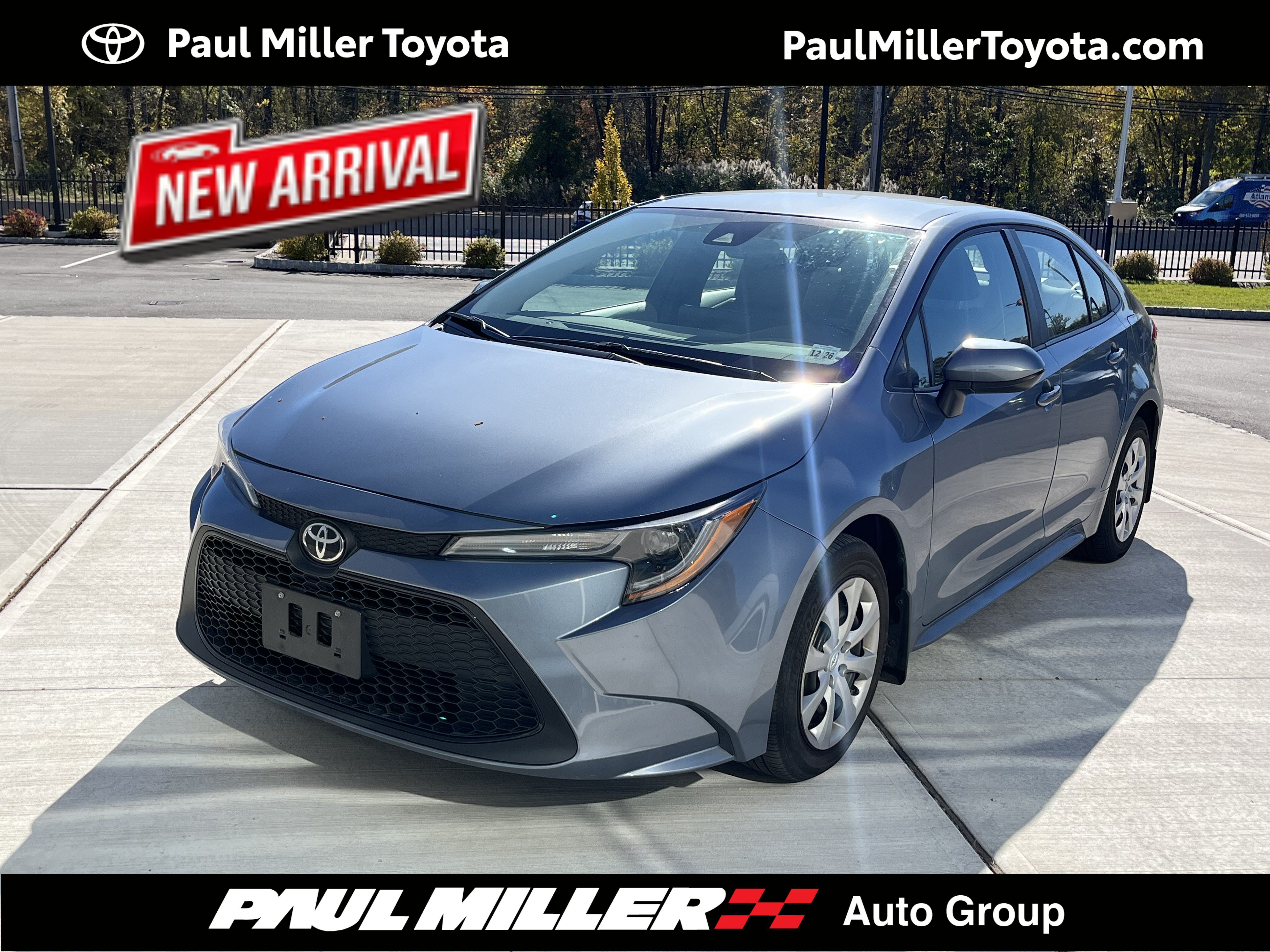 Used 2022 Toyota Corolla LE FWD image 1