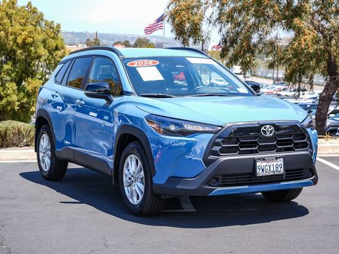 Certified 2026 Toyota Corolla Cross LE FWD image 3